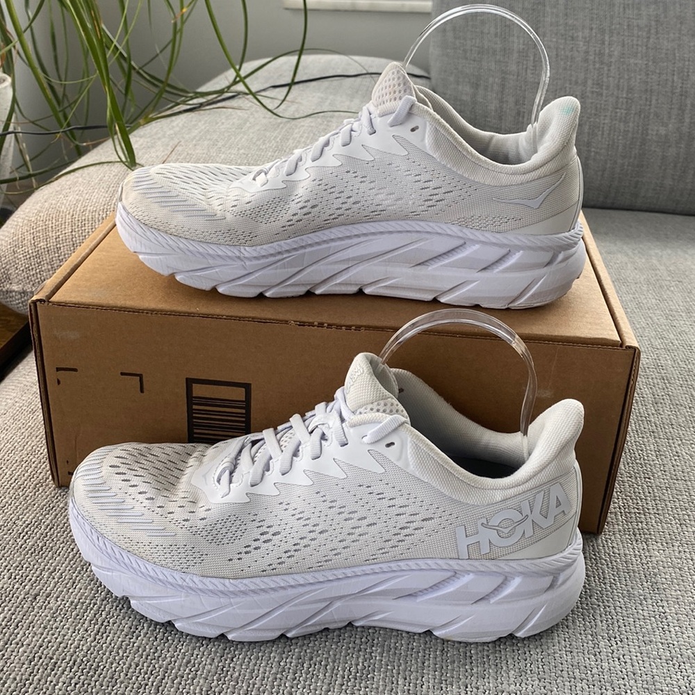 Hoka One One Clifton 8 SZ 9